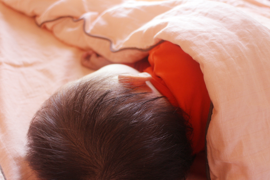 家有爱出汗的宝宝，造作双层纱织四件套透气+舒适，安睡整晚