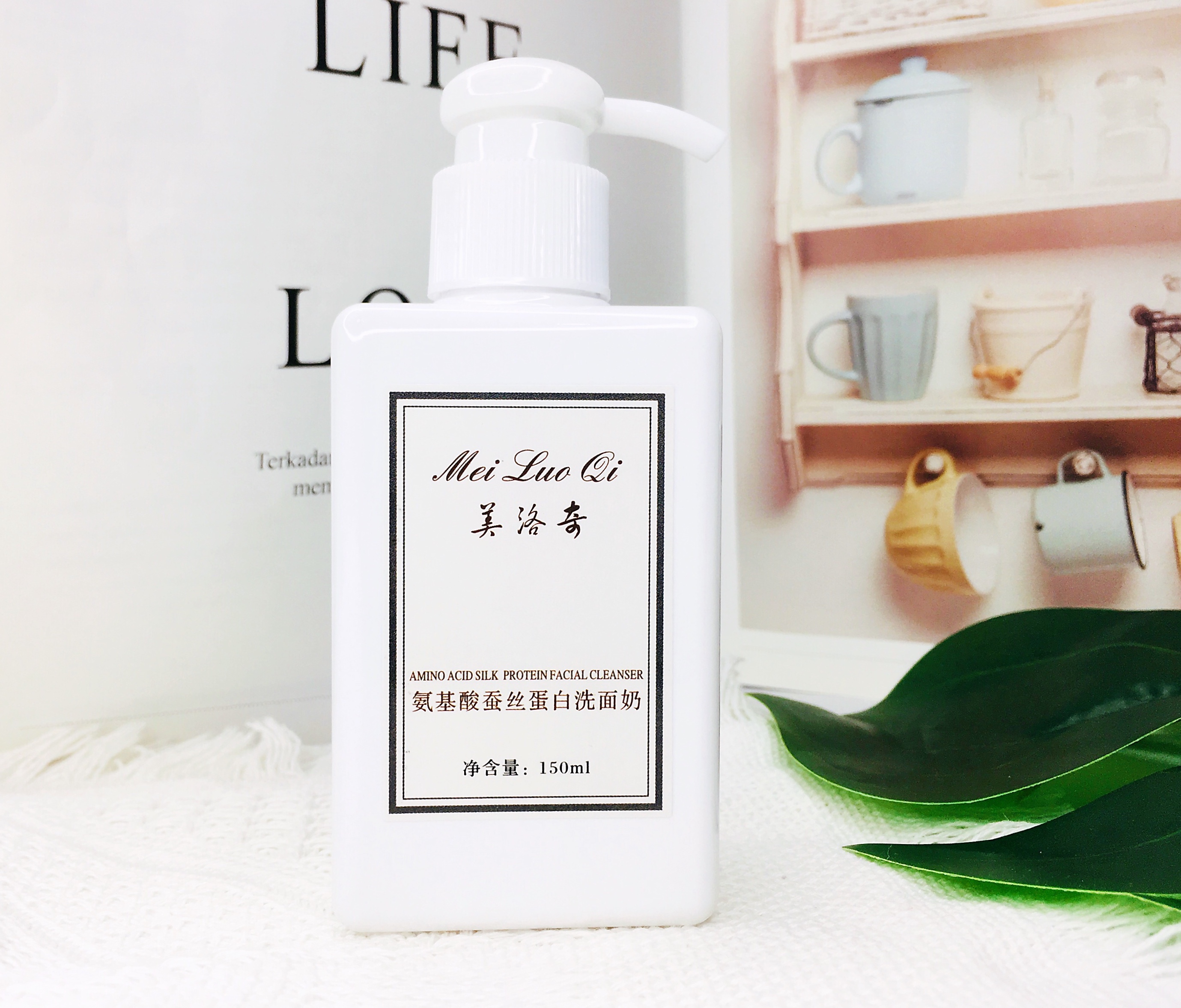 脸上泛油光用什么洗面奶最好,清爽洗面奶控油收缩毛孔深层清洁