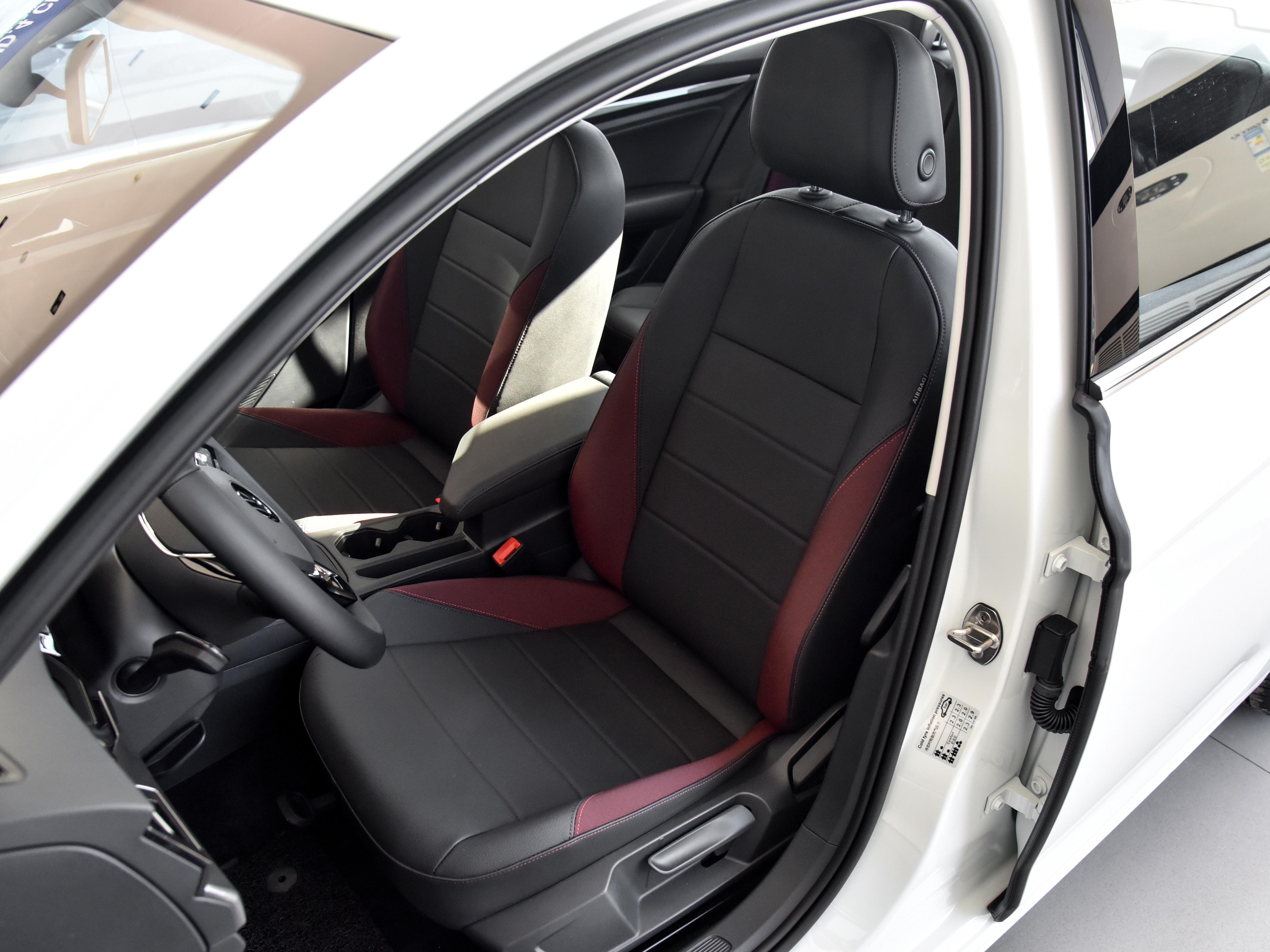 宝来1.5t2024款朗逸1.5t选哪个,朗逸同价位的国产车