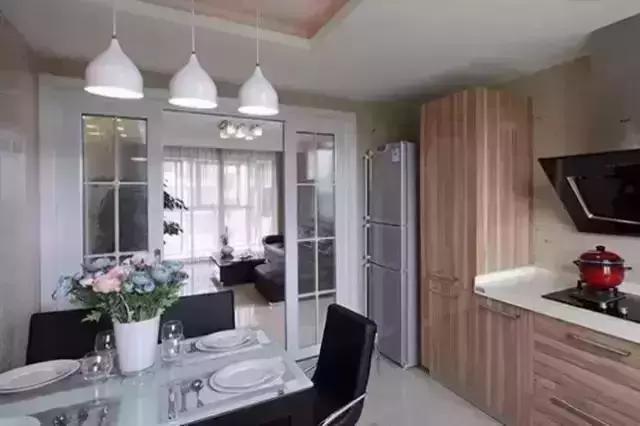 厨房推拉门能挡油烟吗,厨房究竟有没有必要装门