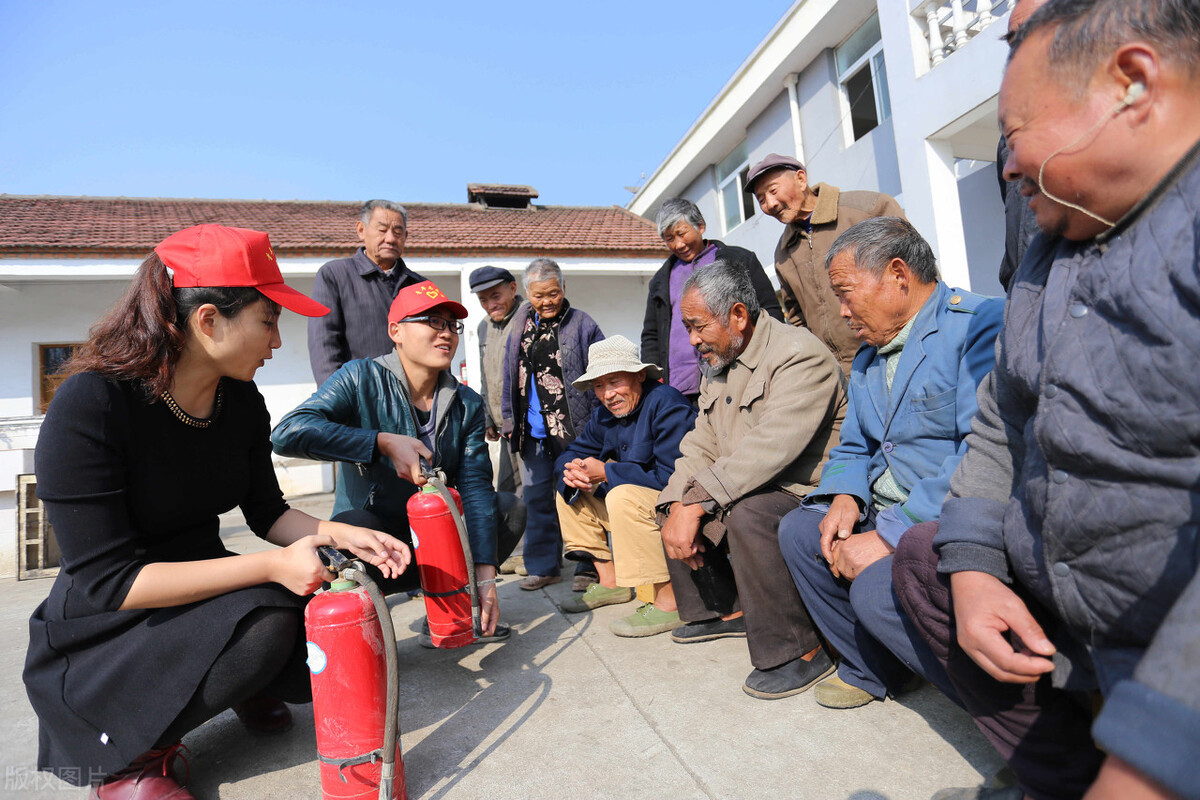 2020年村干部工资涨多少,2021年南充市村干部工资待遇