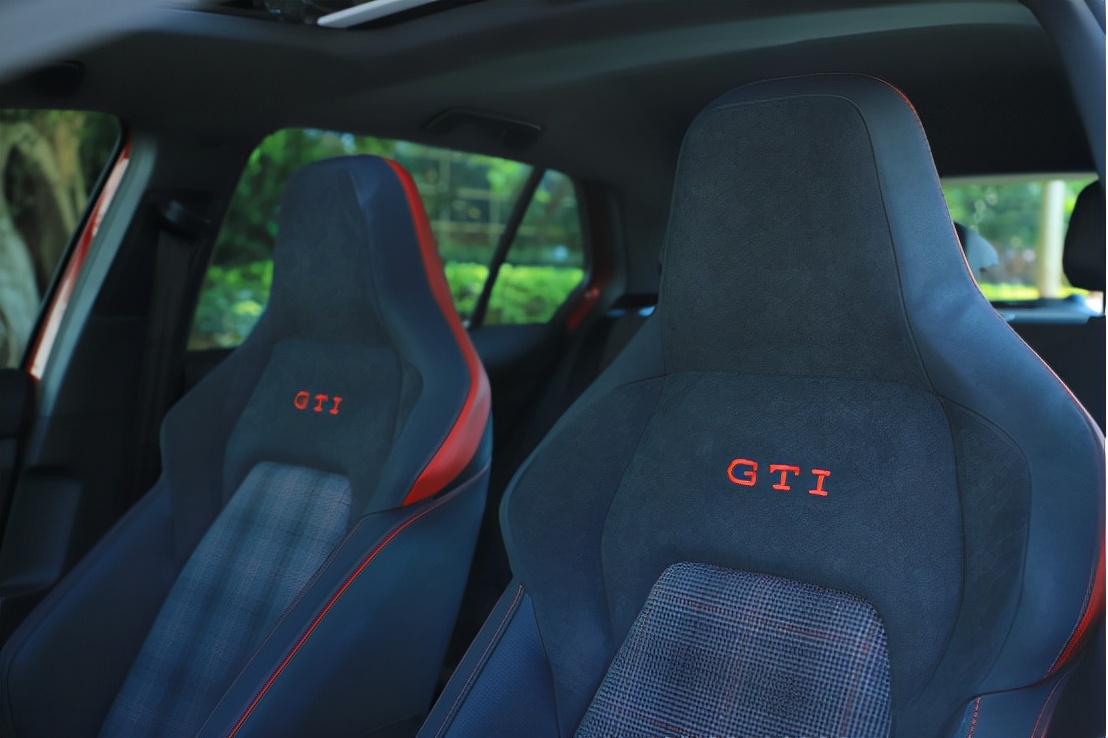 八代高尔夫gti赛道表现,全新高尔夫gti试驾