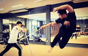 泰国的传统工具,泰国弯刀有几种版本