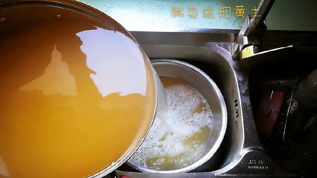 凉皮制作干裂,做凉皮粘锅怎么处理