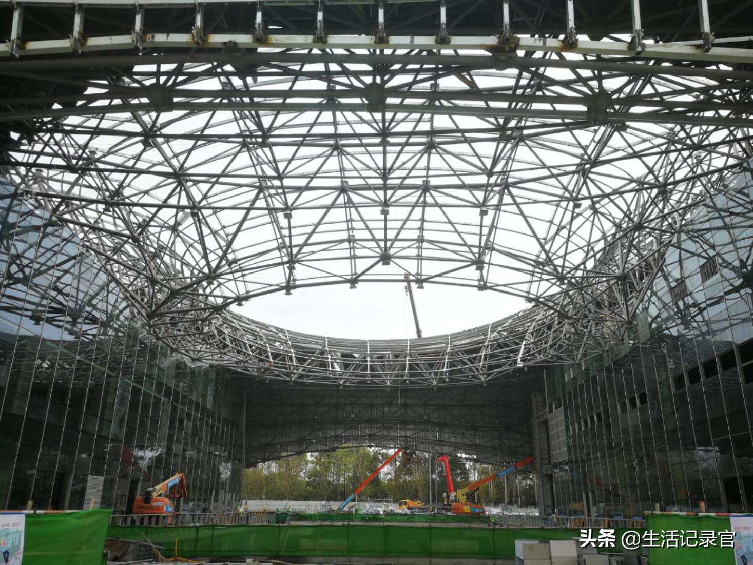 成都大运会——“成都版深圳湾春茧体育馆”再爆内部施工及效果图