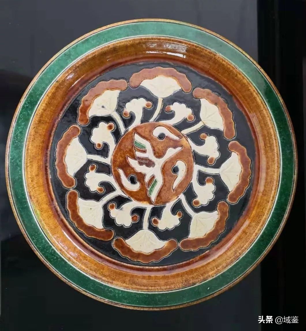 唐三彩和宋三彩哪个贵,唐三彩和辽三彩哪个在前