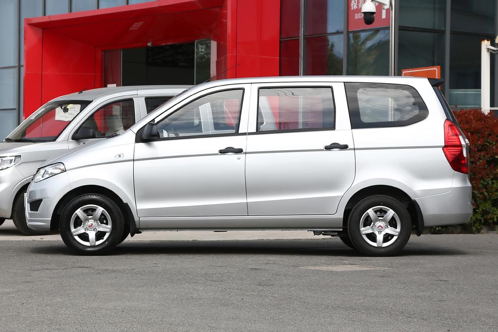 五菱宏光新款皮实,目前五菱宏光最新款车型