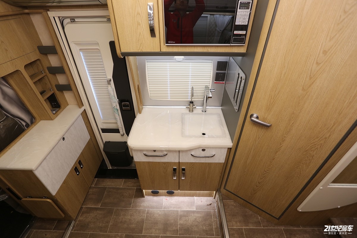 定价超百万的国产车,戴德e途promax房车228万