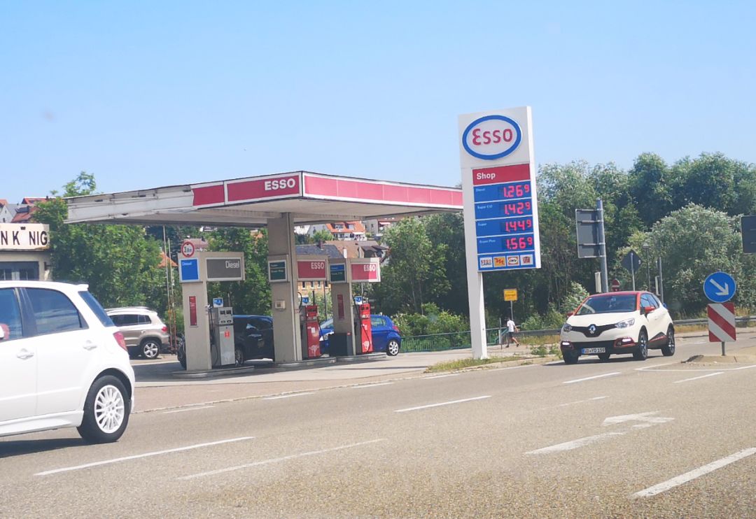 去德国跑无限速高速是什么感受？