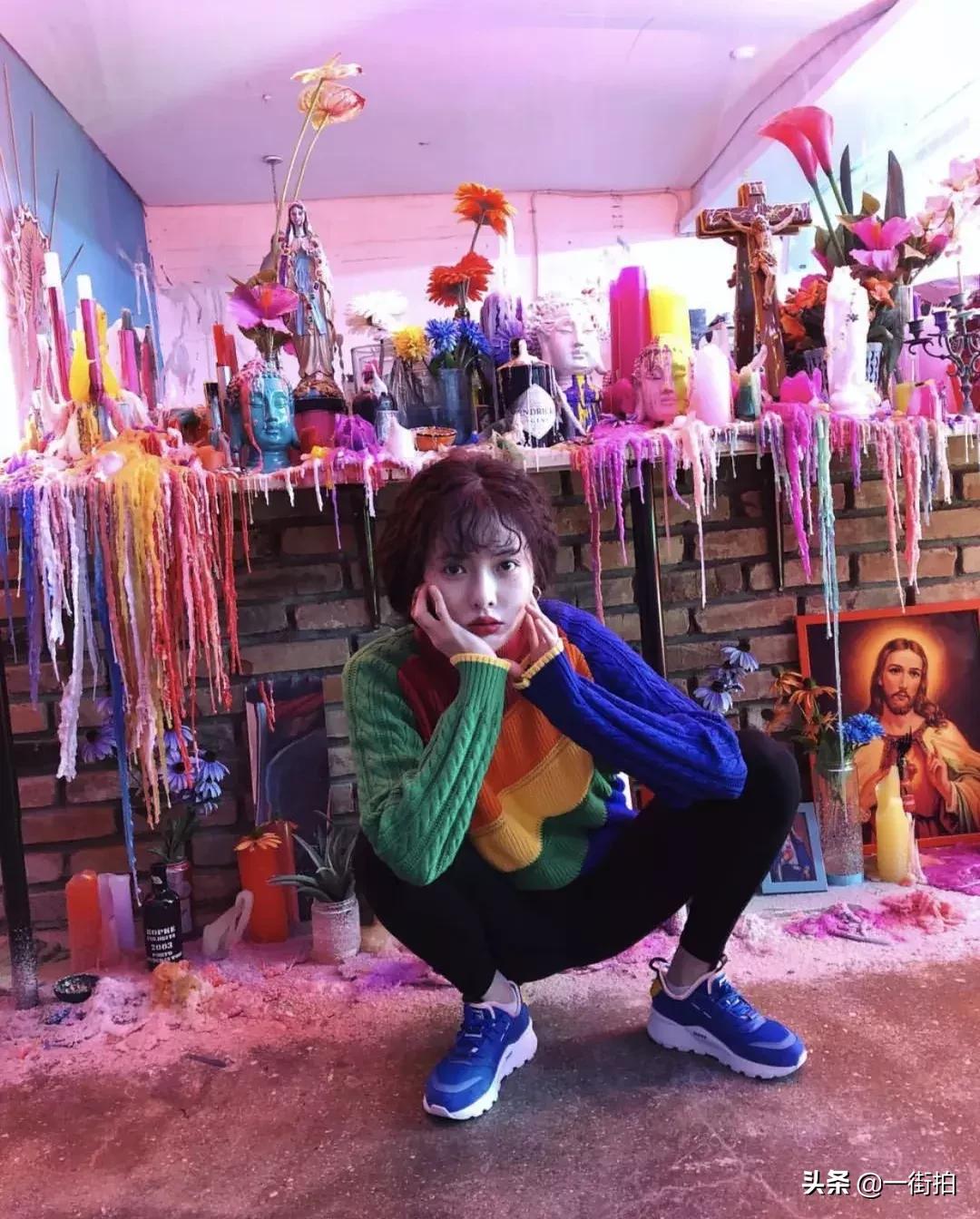 泫雅穿着粉色上衣走红,泫雅衣服ins