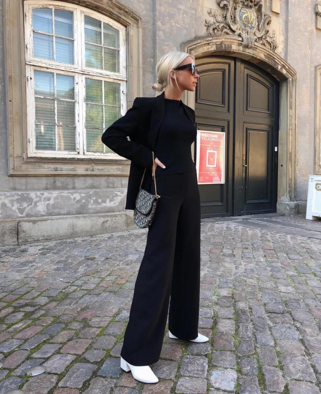 臀围大腿粗的穿什么裤子显瘦,大腿粗的女孩子穿什么裤子比较好