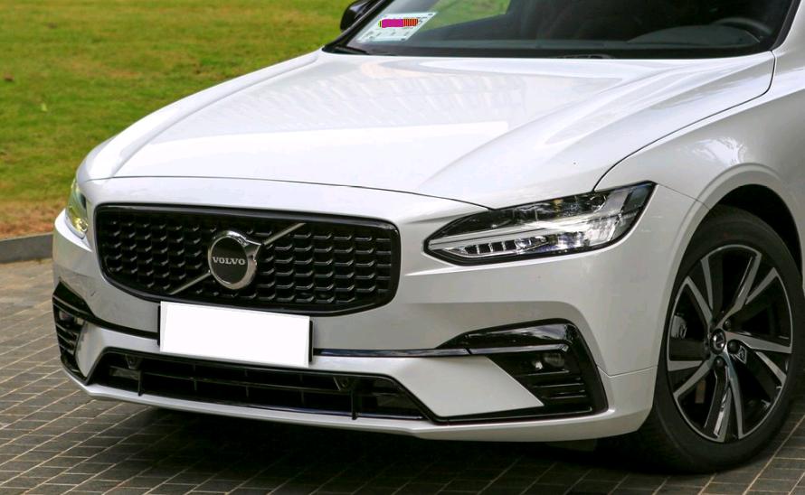 23款沃尔沃s90t8混动版试驾体验,胖哥沃尔沃s902022款试驾评测