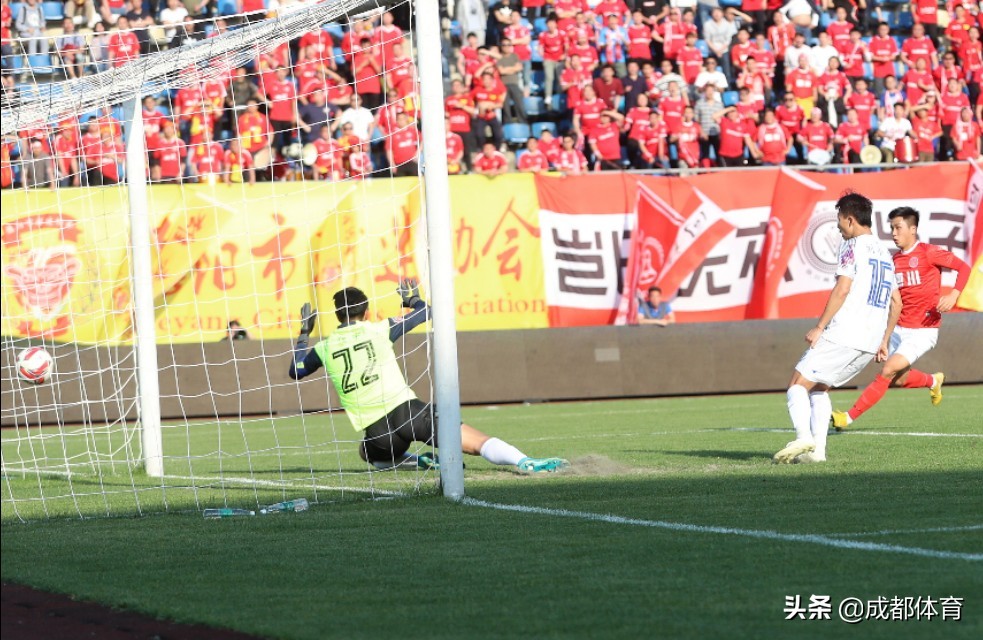 梅州客家主场0:4输给南通支云,梅州客家拒绝连败重夺中甲榜首