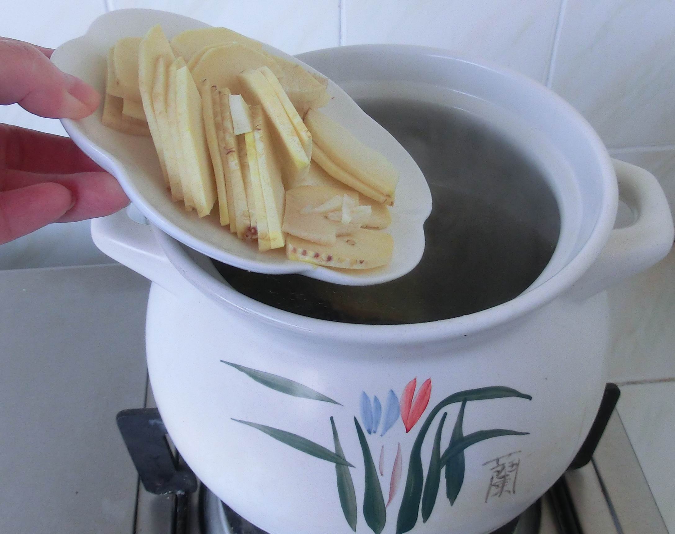 乌鸡汤用什么酱料,乌鸡最好喝的汤底配方