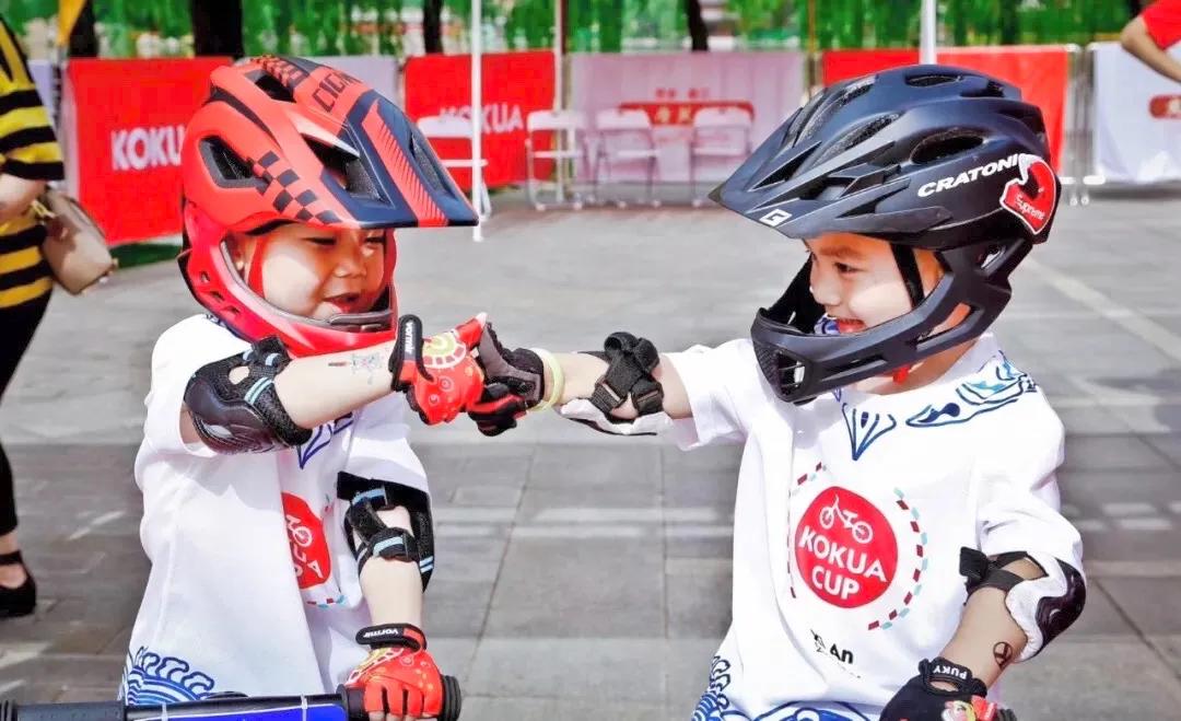 潮童集合地：U-thinker「儿童时尚社」首刊强力来袭！