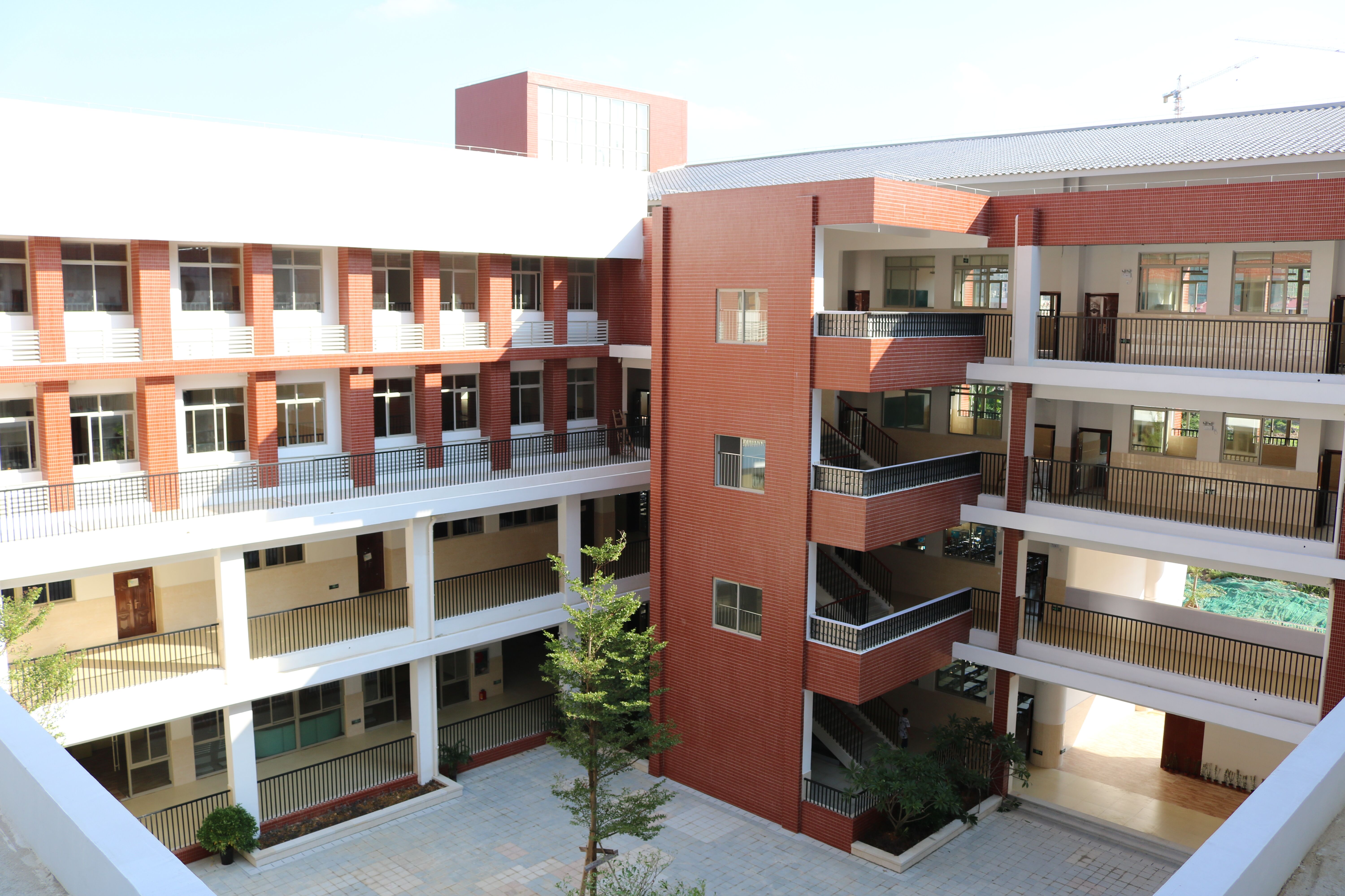 扬帆起航励志前行,扬帆远航追逐梦想