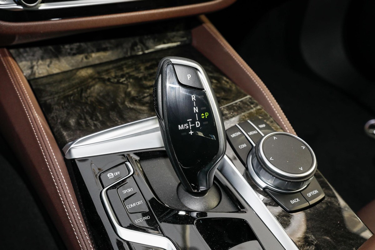 试驾宝马6系gt630油耗,试驾宝马gt6系2020款