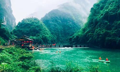 阿依河团购门票,阿依河门票优惠是要线下买票吗