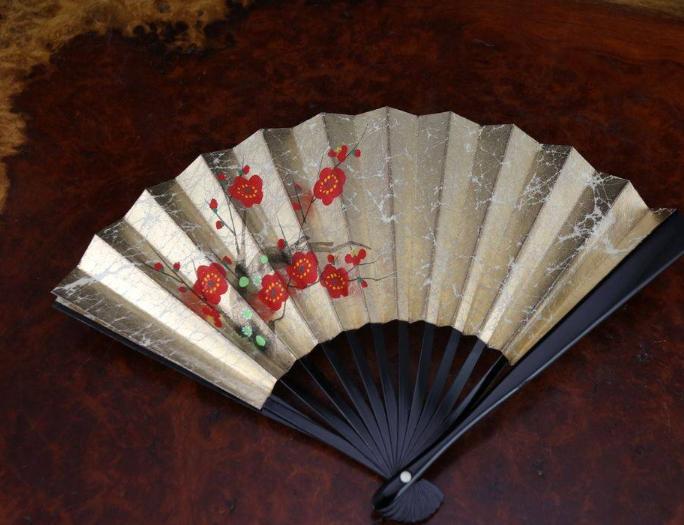 日本贵族折扇特色,日本折扇和中国折扇有什么区别