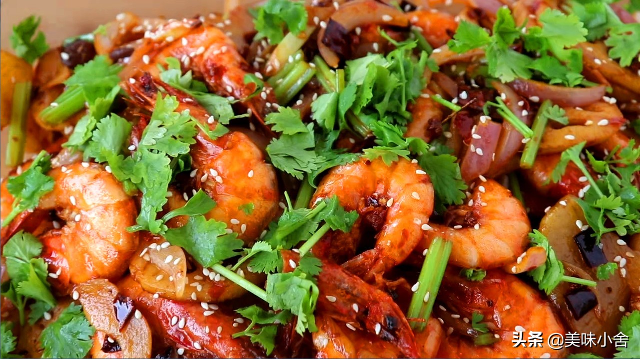 麻辣干锅虾的家常做法大全视频,想吃干锅虾不用去饭店