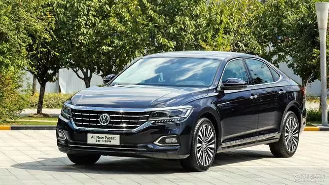 月薪3千买什么车养得起,月薪2-3万开什么车