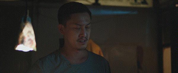 雷佳音致敬外卖员,在一起雷佳音和外卖小哥片段