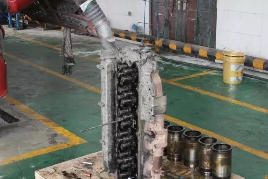 机油进水导致启动困难,机油进水了还能开多久