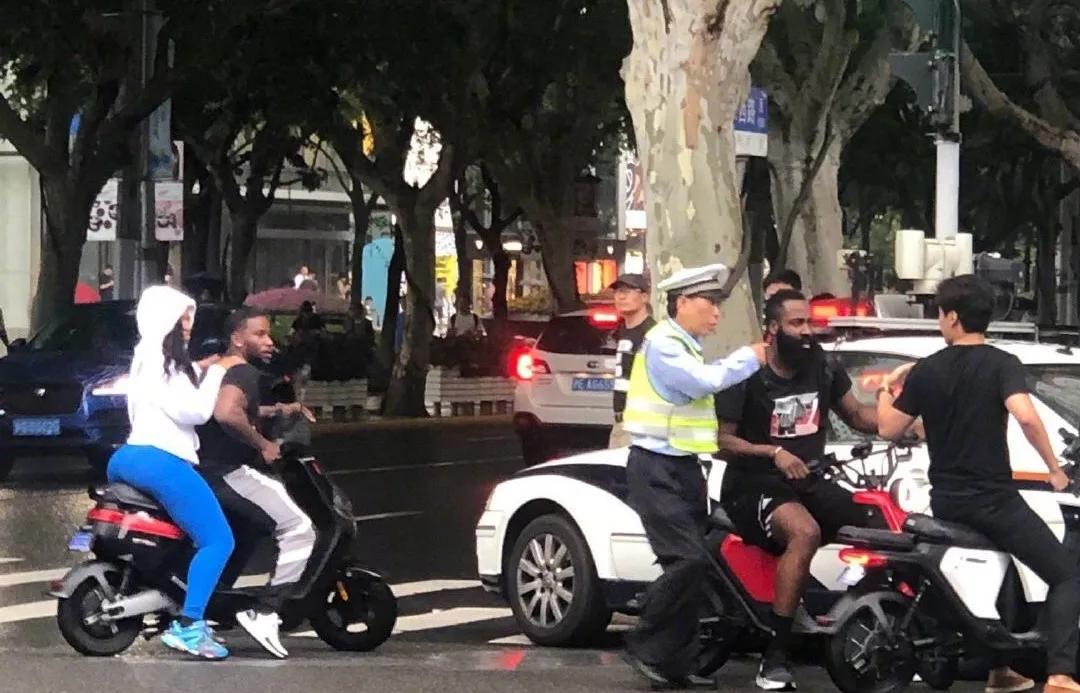 哈登遭暗中调查,哈登最近发生的事情