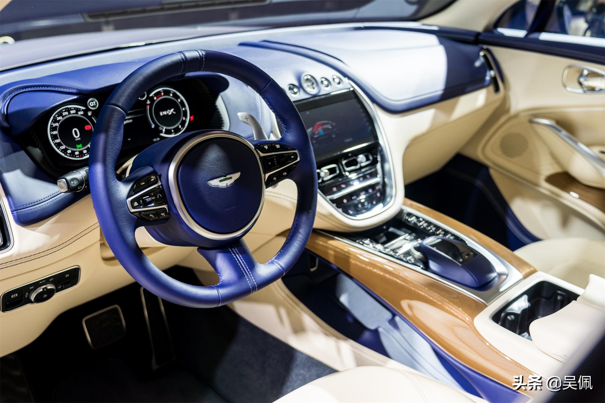 除了DBX，阿斯顿·马丁还有3款国内仅各发售一台的特别版车型