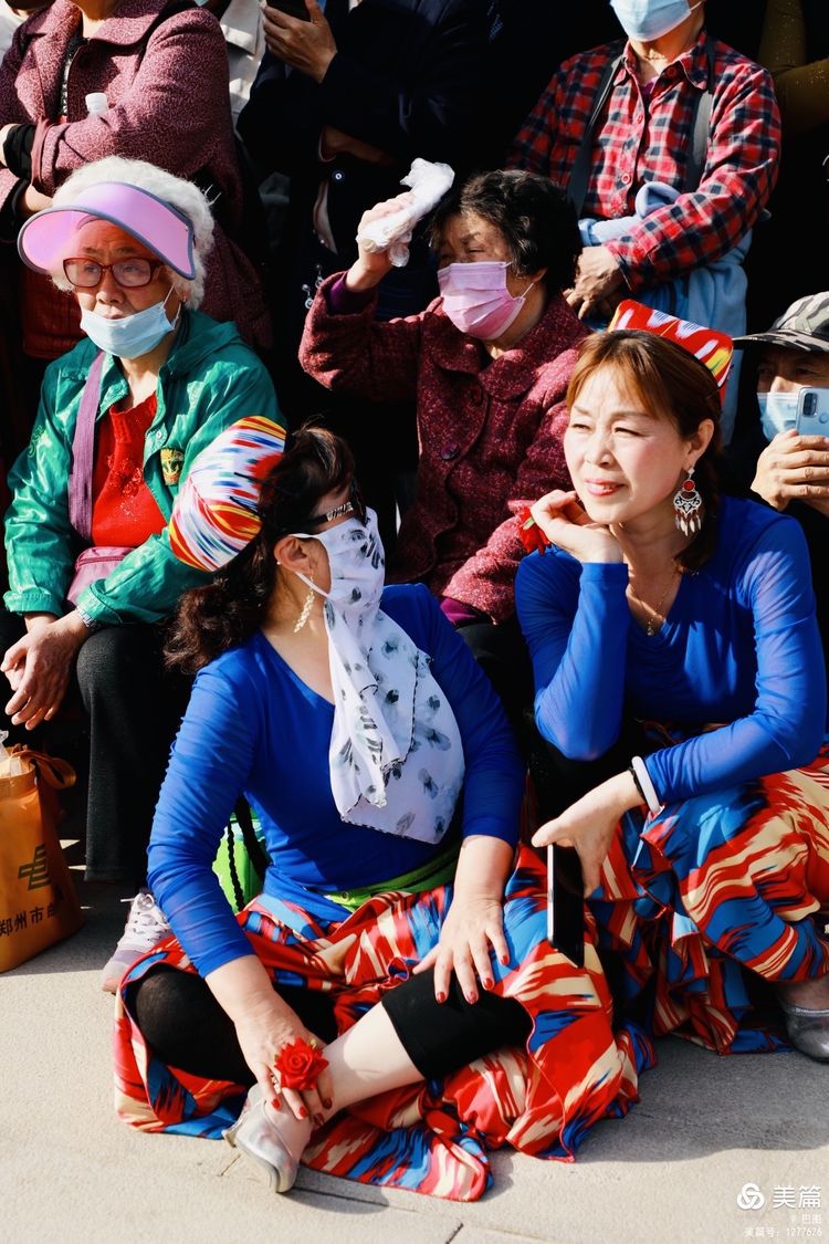 洛阳牡丹广场新疆舞视频,洛阳牡丹广场爵士舞