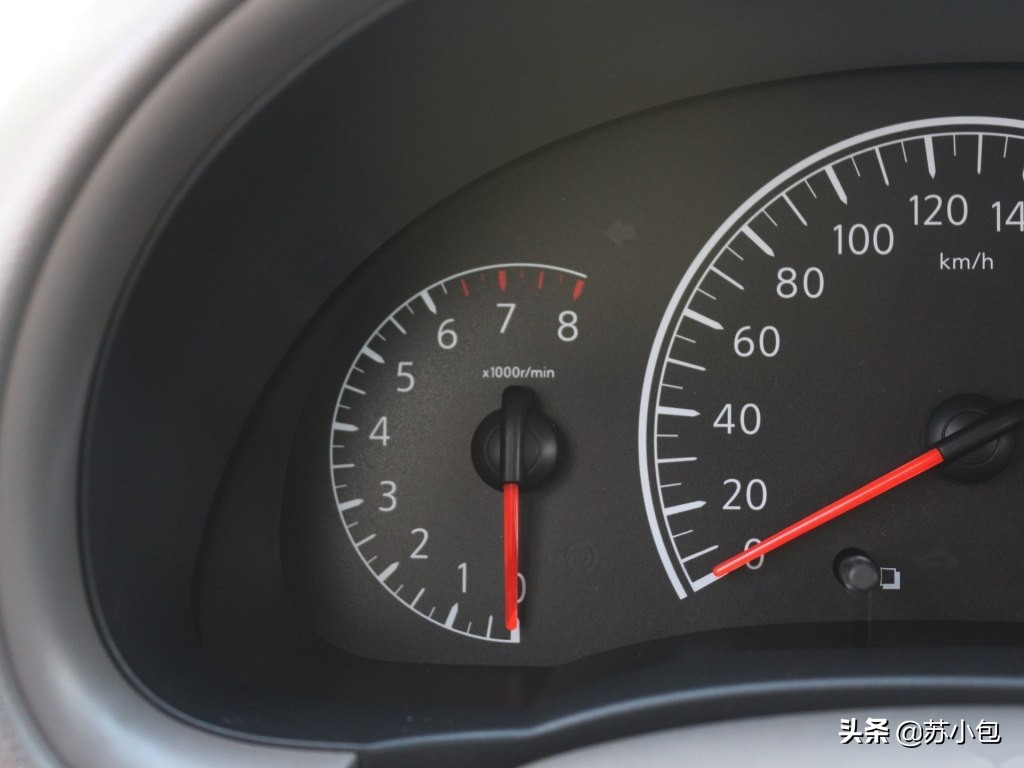 阳光2016款多媒体视频,阳光2016款油箱容积