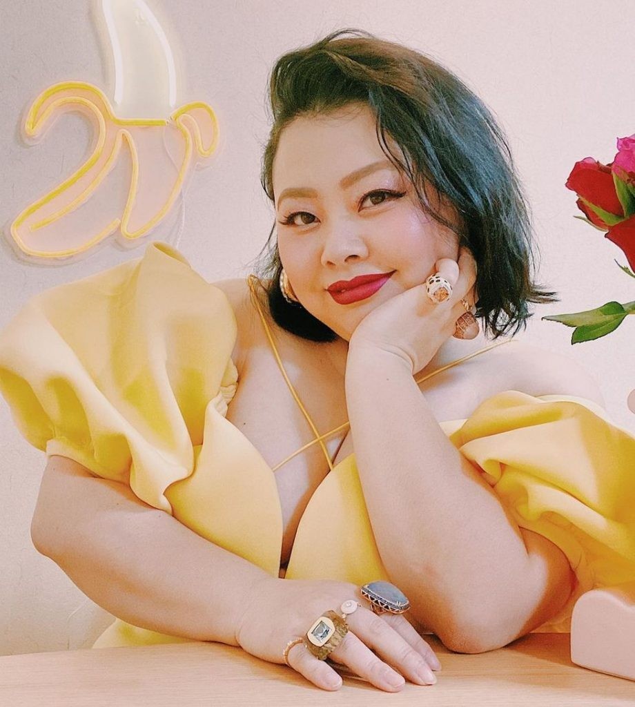 圆脸方脸必学的挑眉超级瘦脸,每天分享一款发型适合圆脸方脸