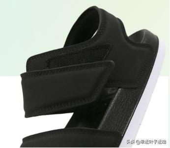 今夏最流行的凉鞋竟然都是透明的,今夏最值得入手的一款凉鞋