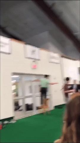 女生防狼术gif,姑娘防狼术视频