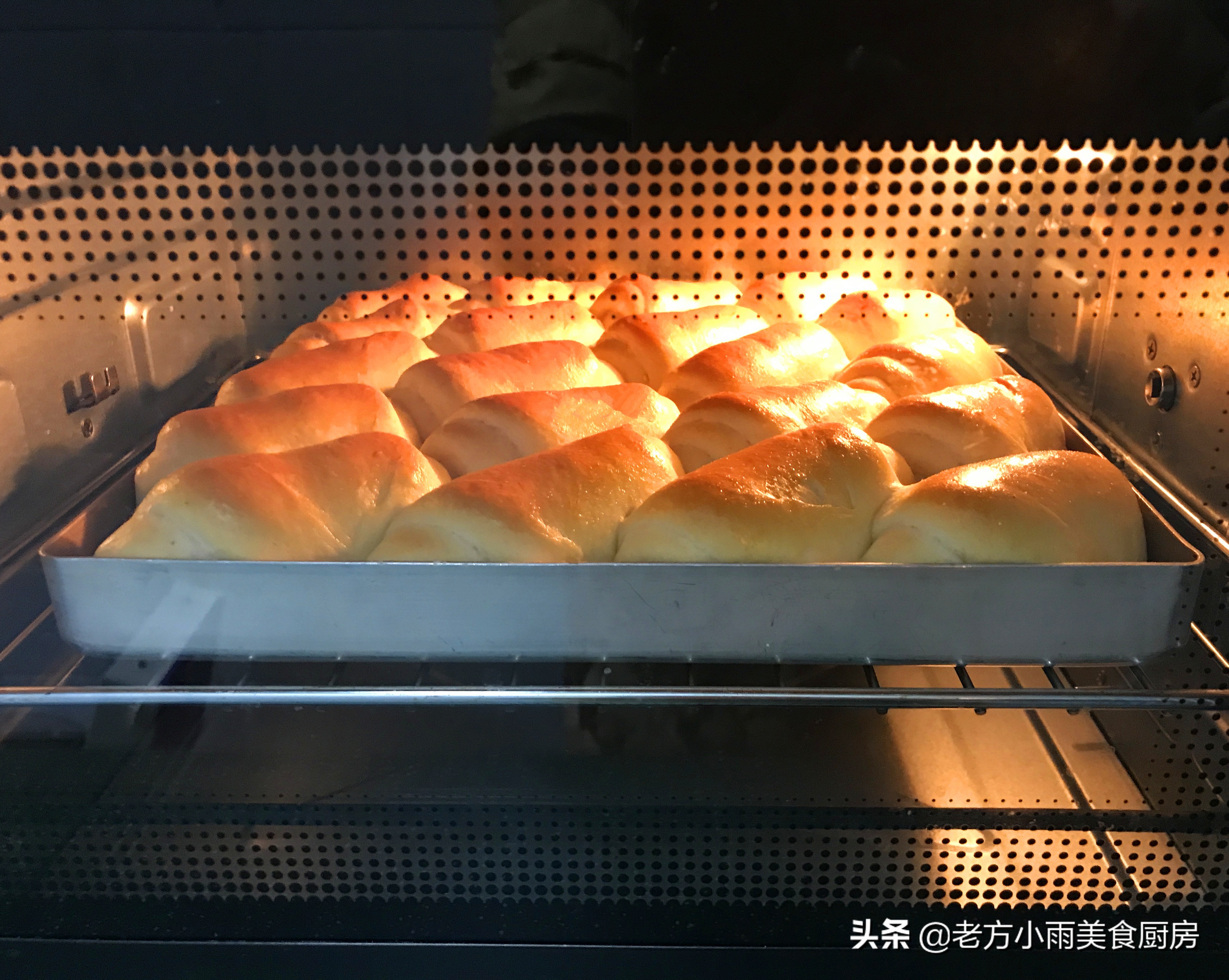 不用二次发酵的面包的做法,不用放黄油的面包卷