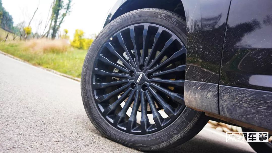 weyp8如何快速充电,一周仅冲一次电