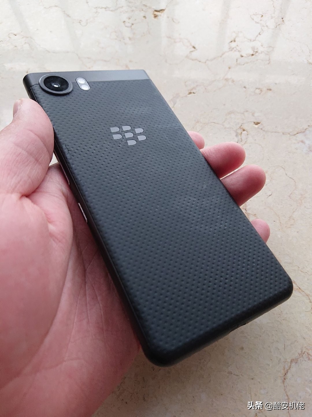 黑莓keyone普通版和精英版,全键盘黑莓中文输入体验