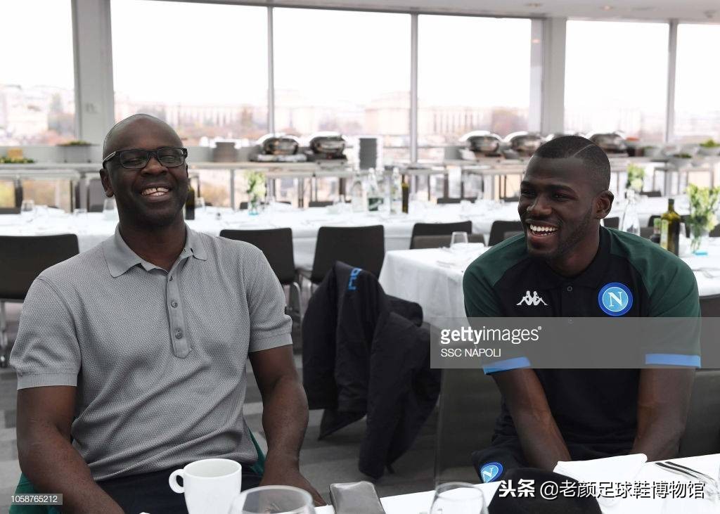 面授机宜1.2亿库利巴利，可以防守外星人的法国黑人民族英雄