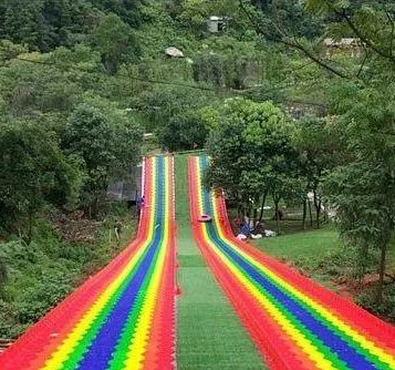 上海七彩旱雪滑道设计,景区旱雪滑道保养