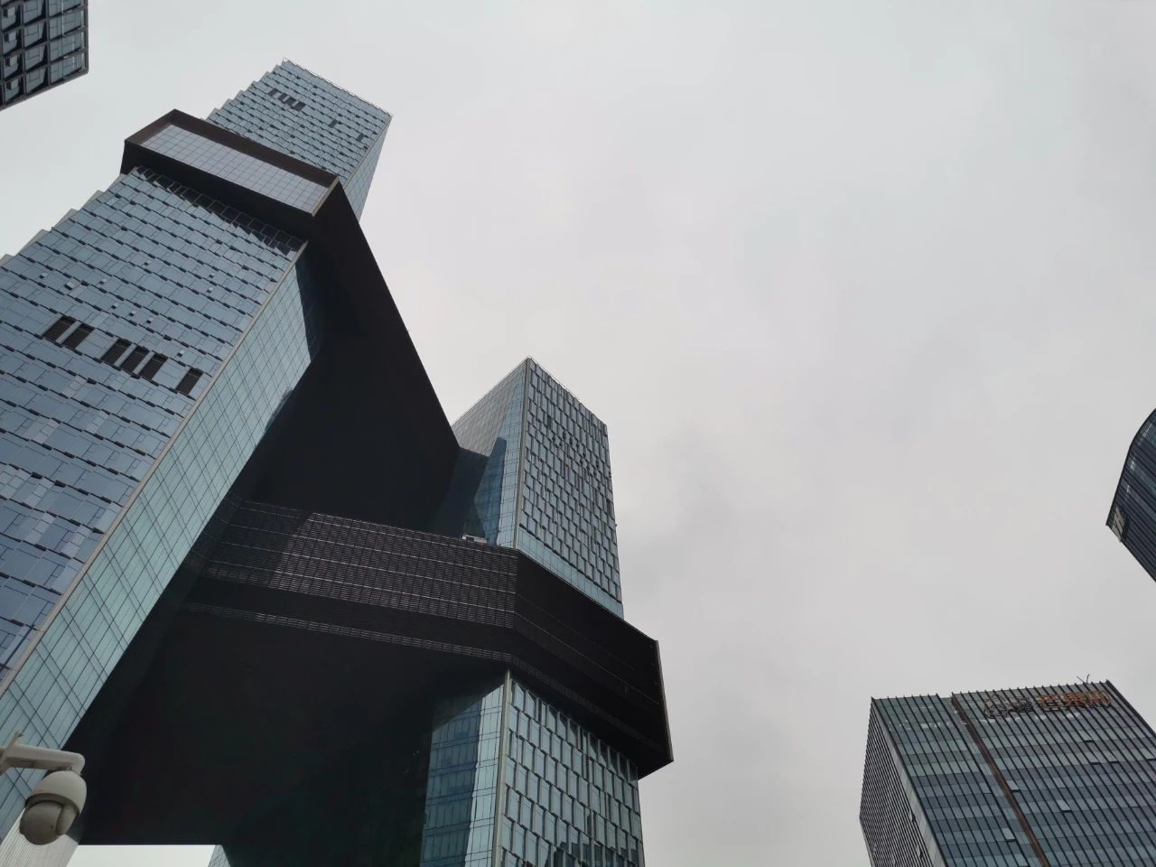 二手值得入手的华为,二手华为p30曲面屏256g