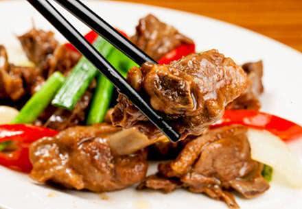 经典粤菜，假蒌鸭脚.子姜鸭