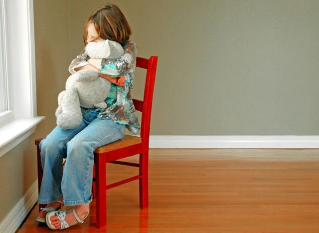 “妈妈，电视里有小人出来”宝妈以为孩子恶作剧，5天后发现问题