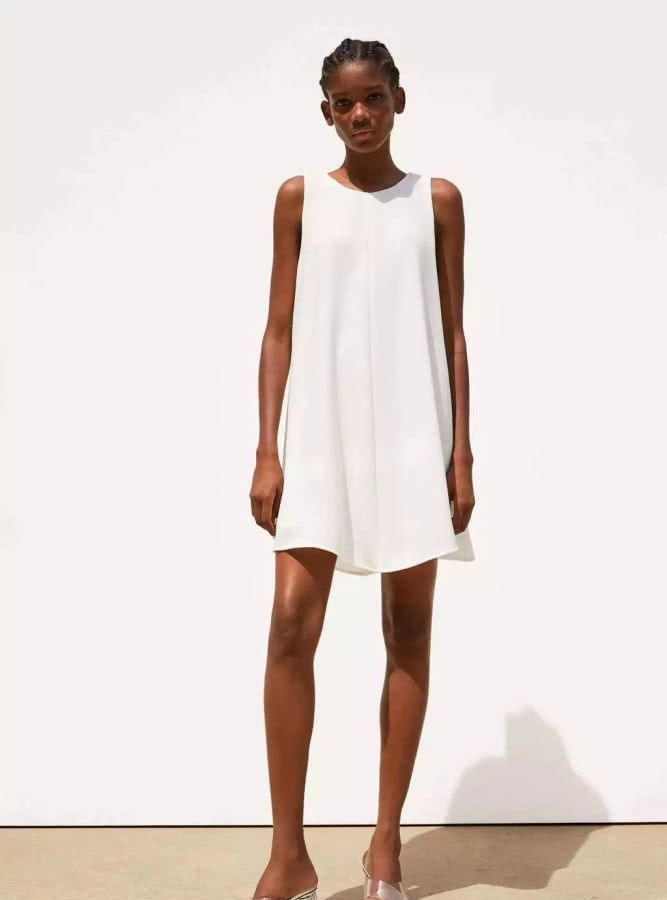 zara值得入手的连衣裙,zara新出的牛仔开叉连衣裙