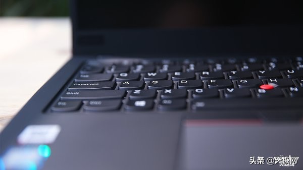 thinkpadx1carbon2019拆机,thinkpadx1carbon2021款发布会