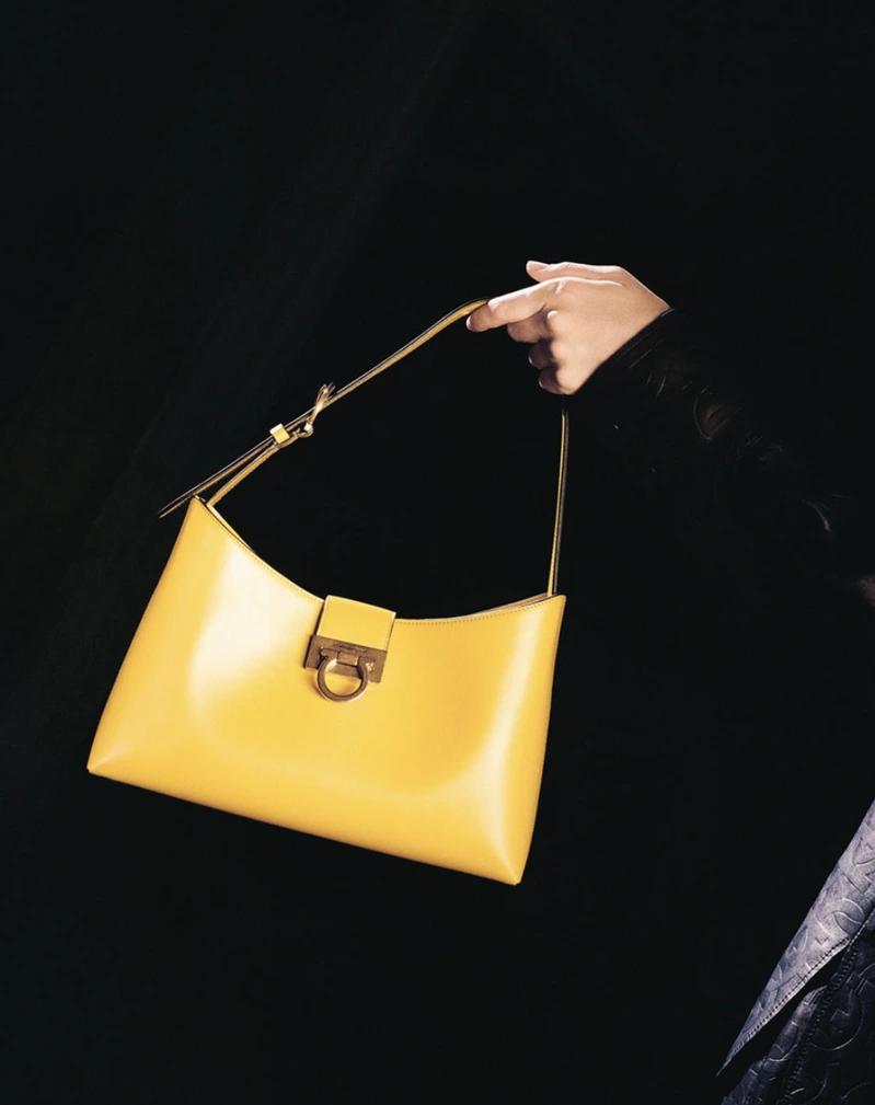 复古辣妹腋下包小众质感新月包,意大利腋下包推荐小众高级款