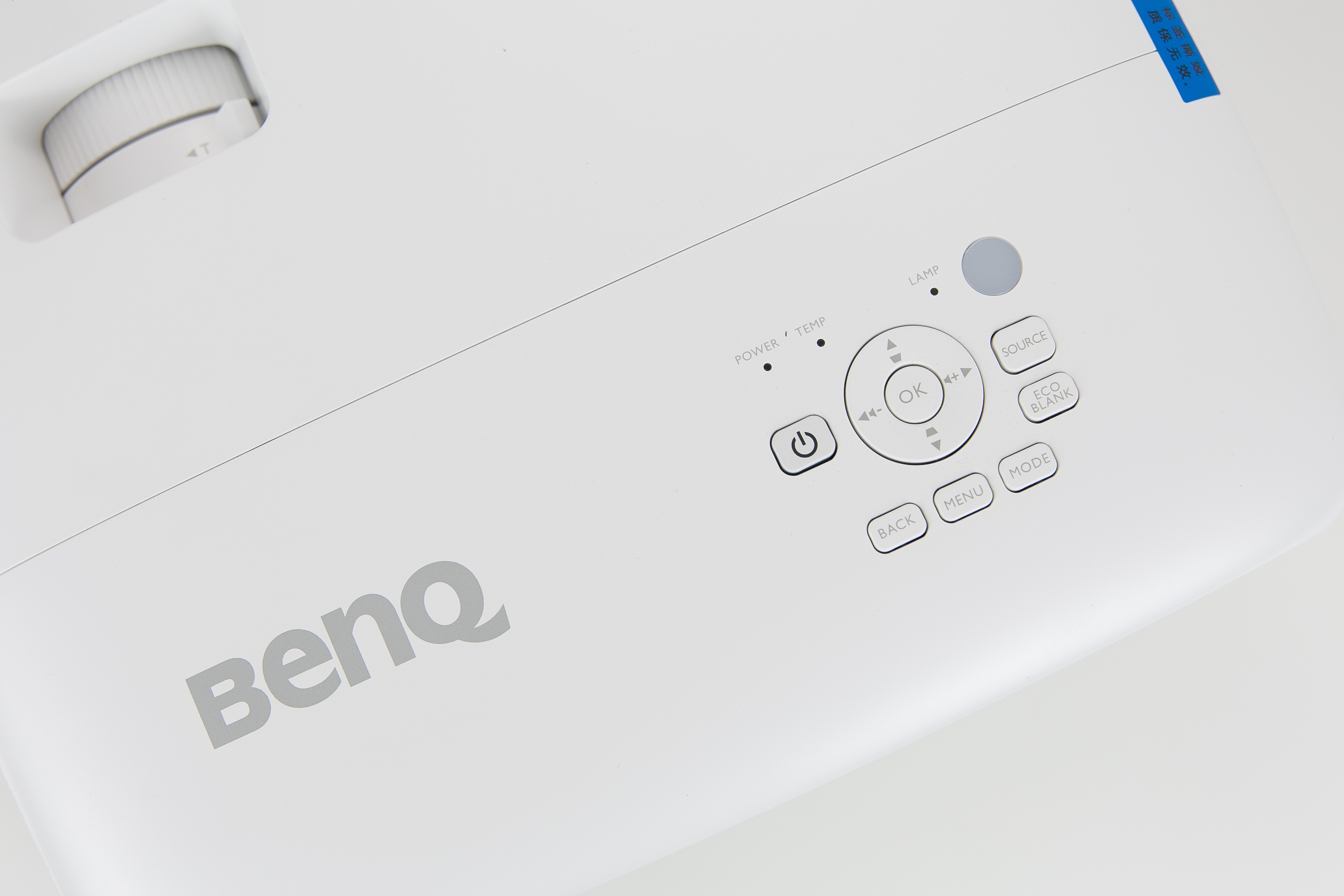 4k投影看1080p效果,全面屏对比