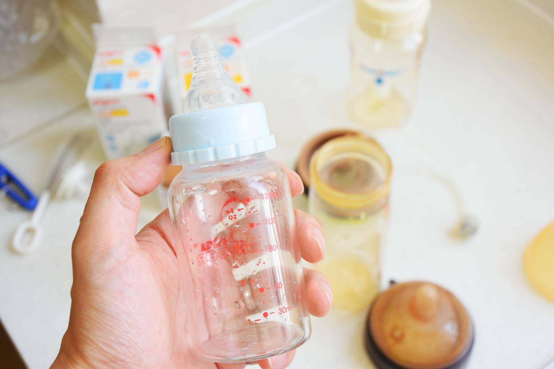 新手奶瓶怎么选购,奶瓶怎么选购才好