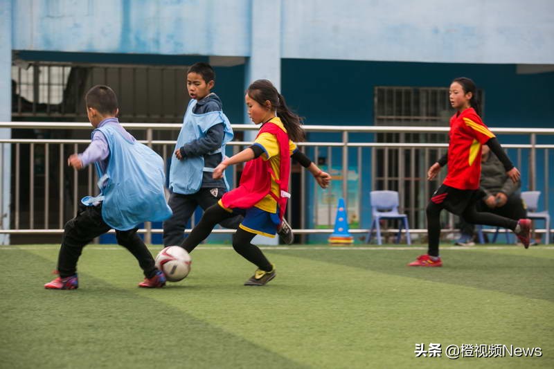 贵州全省小学足球比赛,大方一中对三中足球赛