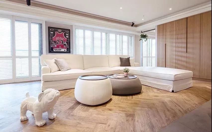 窗帘怎么选省钱又实用,窗帘怎么选好看又实用