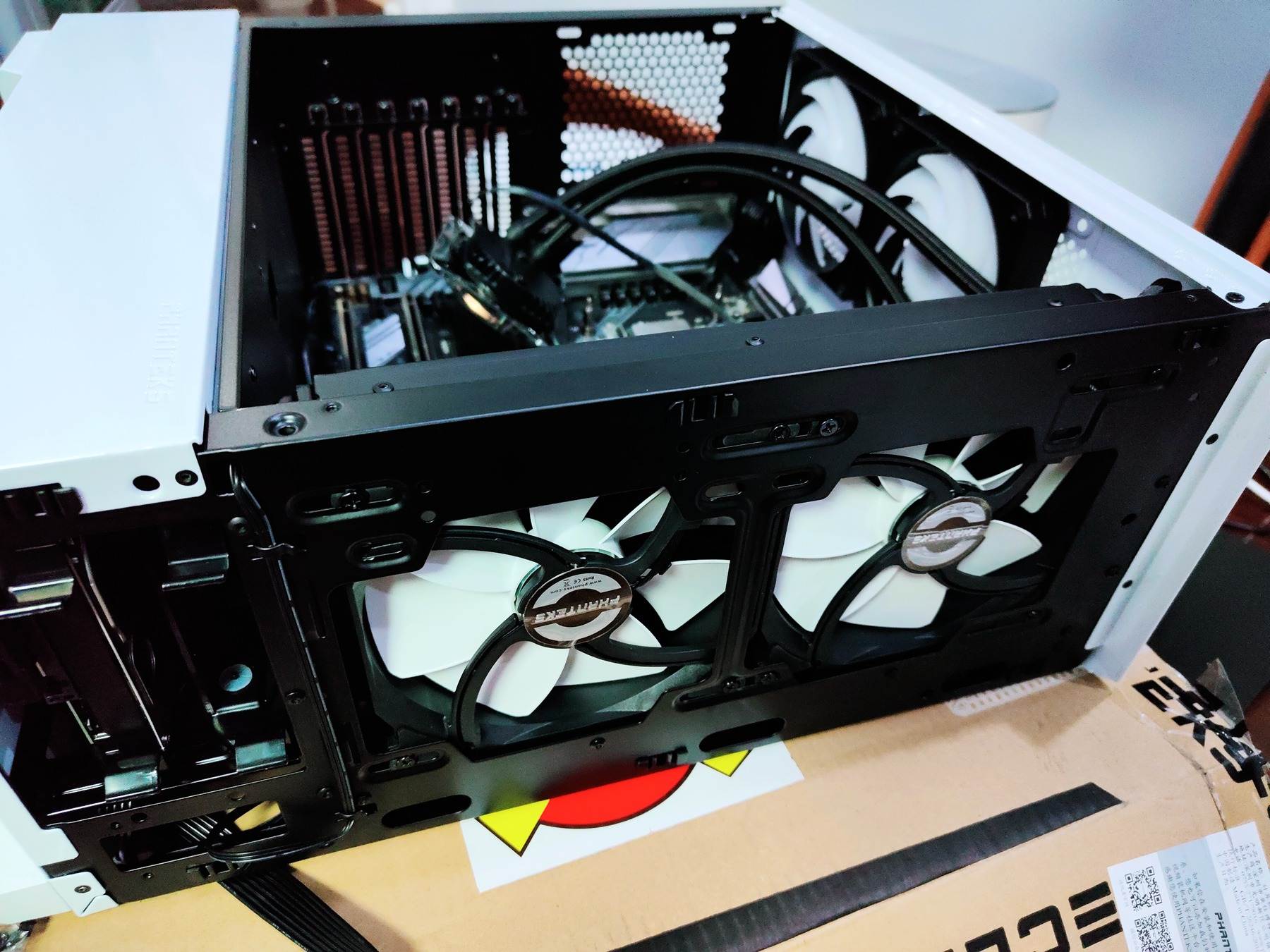 技嘉z590小雕pro评测,技嘉z590丐版评测